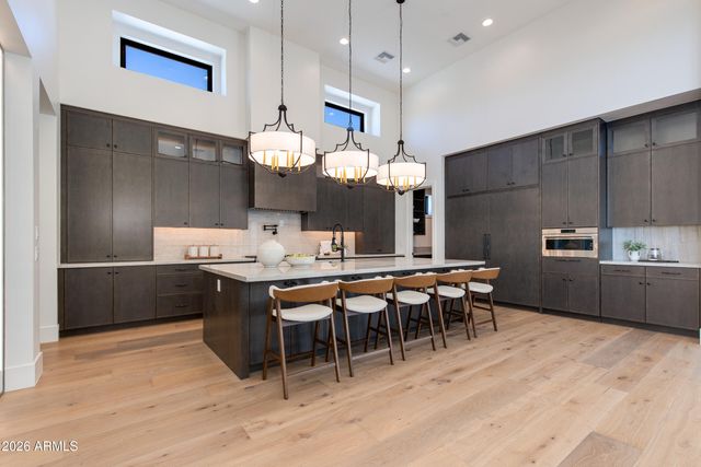 6621 E Doubletree Ranch Road, Paradise Valley, AZ 85253