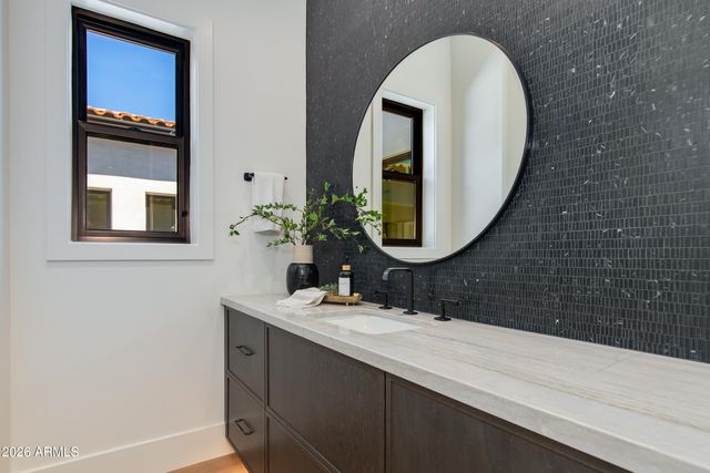 6621 E Doubletree Ranch Road, Paradise Valley, AZ 85253