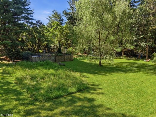 501 Hamilton Dr, Hackettstown Town, NJ 07840