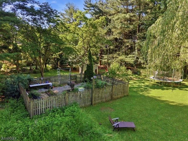501 Hamilton Dr, Hackettstown Town, NJ 07840
