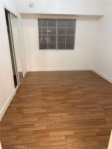 1127 Gardenia, Long Beach, CA 90813