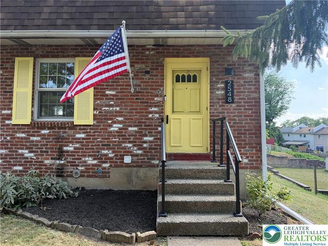 2548 28th Street Southwest, Allentown City, PA 18103