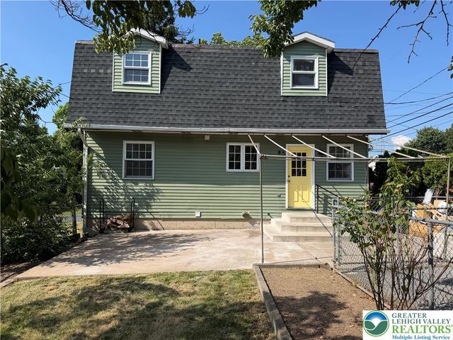 2548 28th Street Southwest, Allentown City, PA 18103