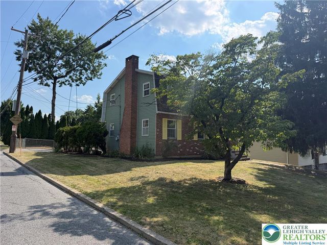 2548 28th Street Southwest, Allentown City, PA 18103