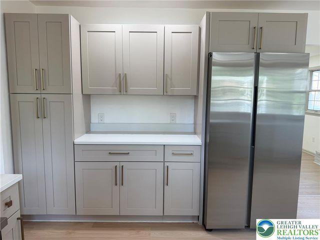 2548 28th Street Southwest, Allentown City, PA 18103