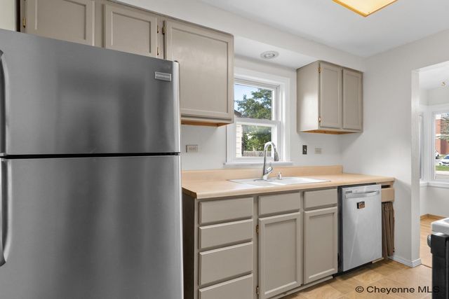 1517 E 16TH ST, Cheyenne, WY 82001