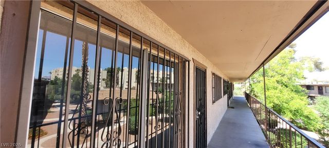 615 South Royal Crest Circle 9, Las Vegas, NV 89169