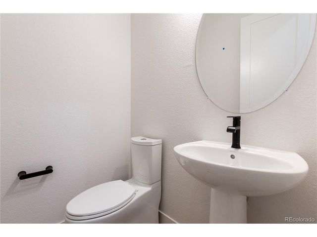 5621 W 141st Ln, Broomfield, CO 80020