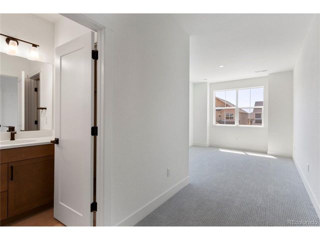 5621 W 141st Ln, Broomfield, CO 80020