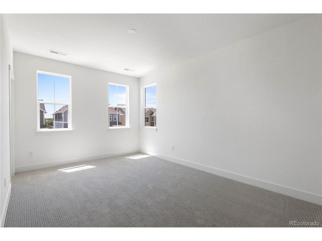 5621 W 141st Ln, Broomfield, CO 80020