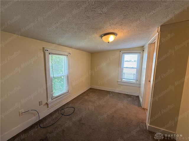 1835 Hillsdale, Dayton, OH 45414