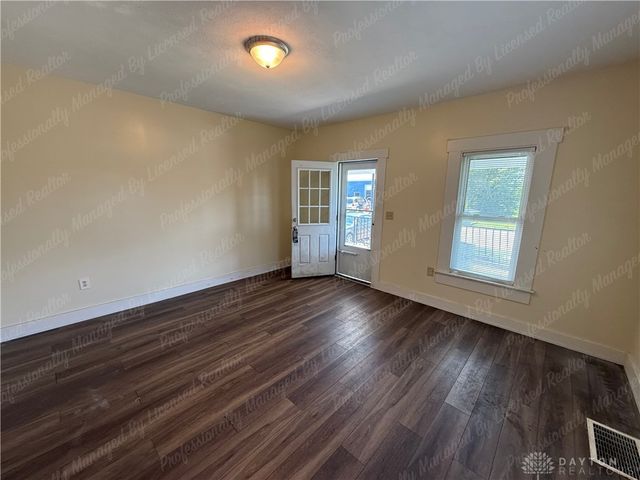 1835 Hillsdale, Dayton, OH 45414