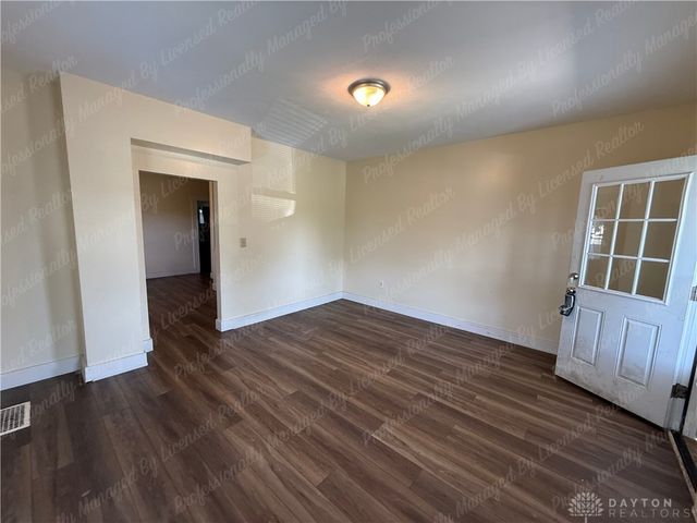 1835 Hillsdale, Dayton, OH 45414
