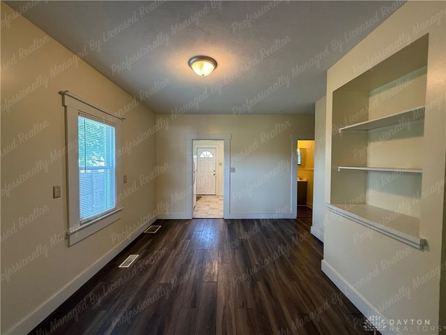 1835 Hillsdale, Dayton, OH 45414