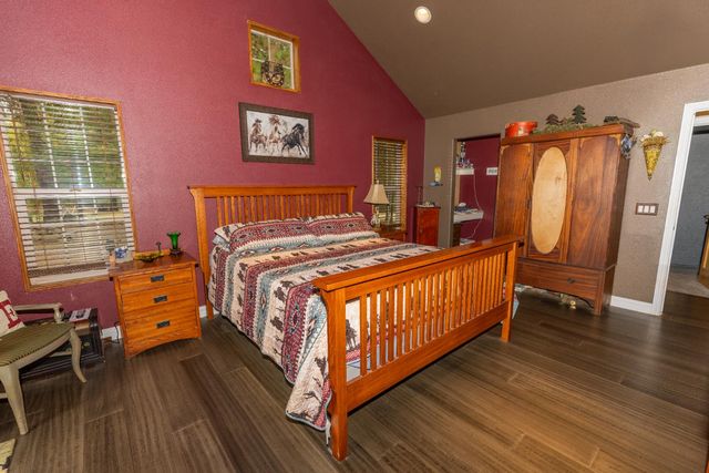 10070 Swiss Ranch Rd, Mountain Ranch, CA 95246