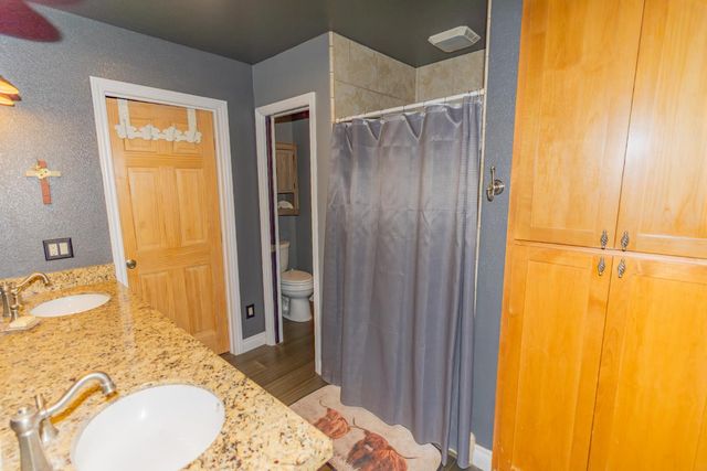 10070 Swiss Ranch Rd, Mountain Ranch, CA 95246