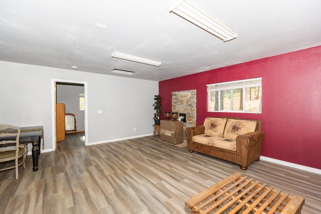 10070 Swiss Ranch Rd, Mountain Ranch, CA 95246