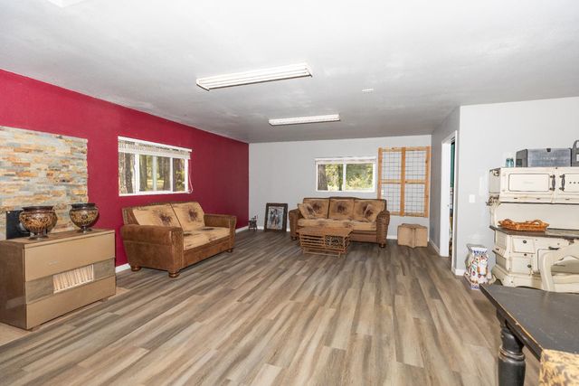 10070 Swiss Ranch Rd, Mountain Ranch, CA 95246