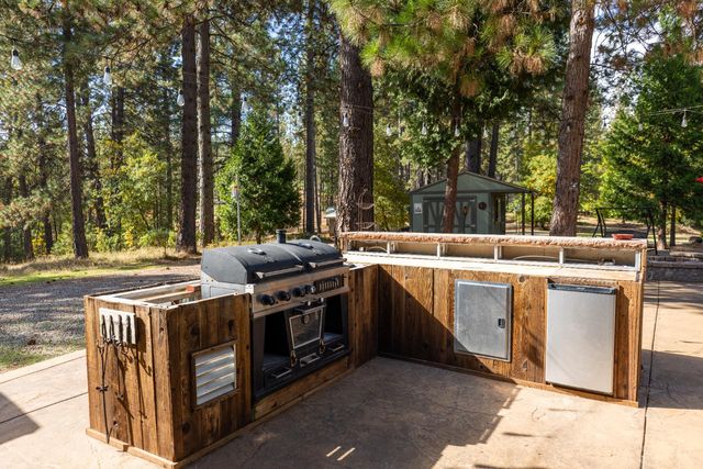 10070 Swiss Ranch Rd, Mountain Ranch, CA 95246