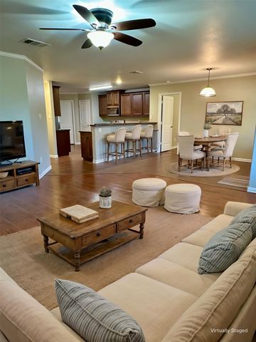 2031 Allyson Drive, Heartland, TX 75126