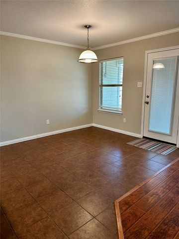 2031 Allyson Drive, Heartland, TX 75126