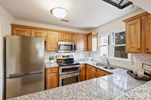 2715 Selwyn Avenue 43, Charlotte, NC 28209