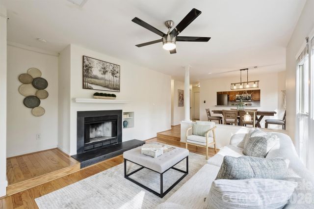 2715 Selwyn Avenue 43, Charlotte, NC 28209