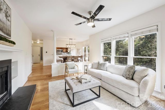 2715 Selwyn Avenue 43, Charlotte, NC 28209