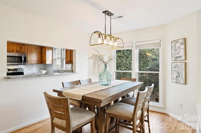 2715 Selwyn Avenue 43, Charlotte, NC 28209