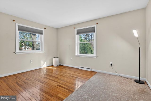 70 WAVERLY AVE, Lancaster, PA 17601