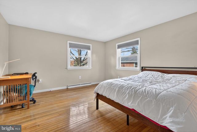 70 WAVERLY AVE, Lancaster, PA 17601