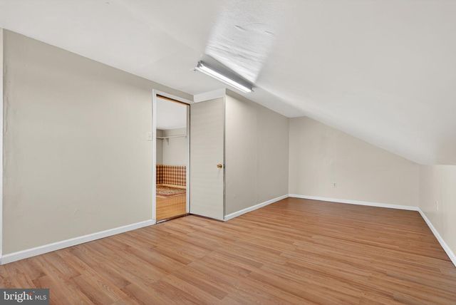 70 WAVERLY AVE, Lancaster, PA 17601