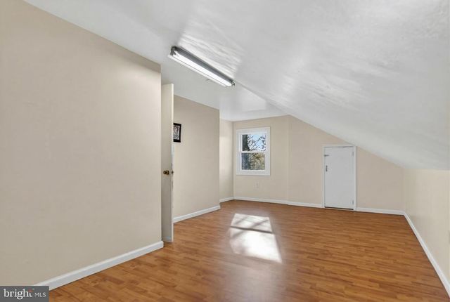 70 WAVERLY AVE, Lancaster, PA 17601