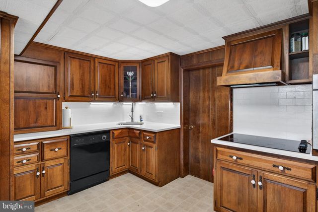 70 WAVERLY AVE, Lancaster, PA 17601