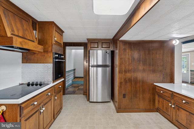 70 WAVERLY AVE, Lancaster, PA 17601