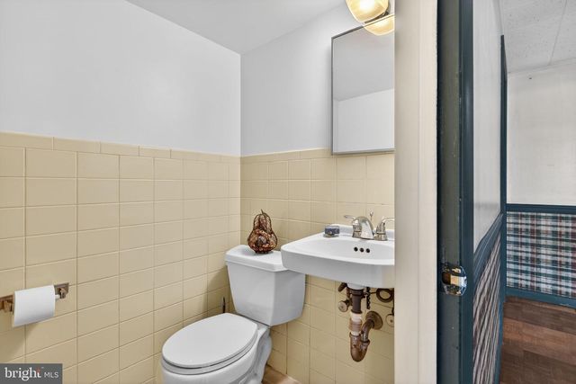 70 WAVERLY AVE, Lancaster, PA 17601