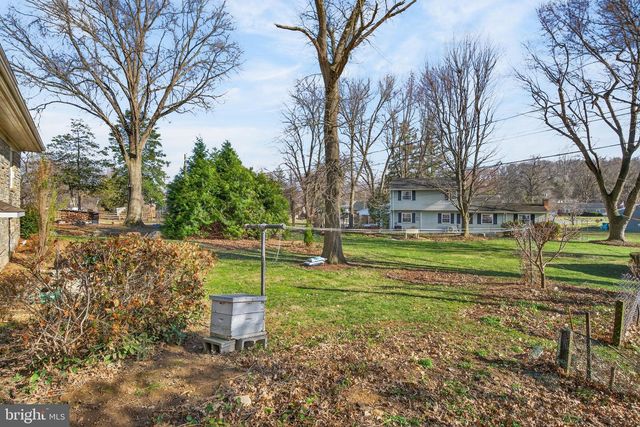 70 WAVERLY AVE, Lancaster, PA 17601