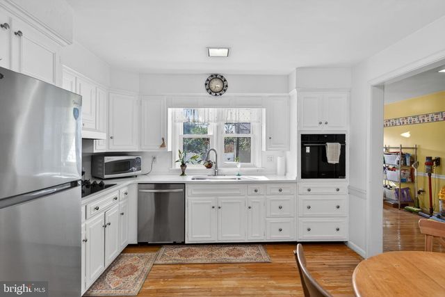 70 WAVERLY AVE, Lancaster, PA 17601