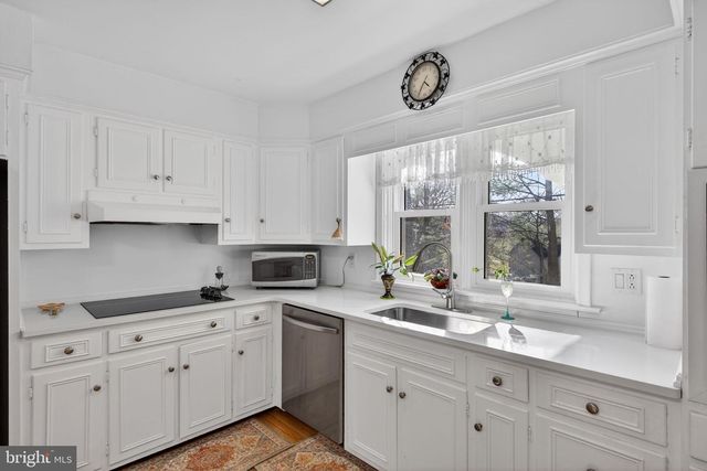 70 WAVERLY AVE, Lancaster, PA 17601