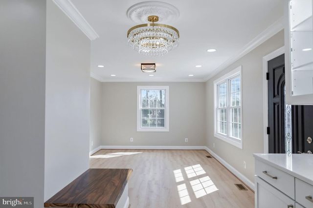 8901 OXON HILL RD, Fort Washington, MD 20744