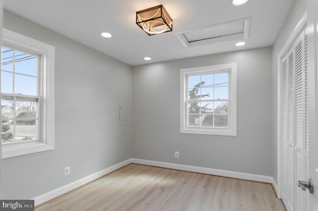 8901 OXON HILL RD, Fort Washington, MD 20744