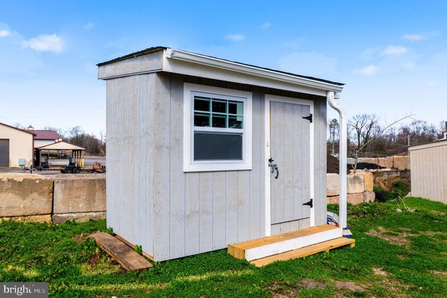 8901 OXON HILL RD, Fort Washington, MD 20744