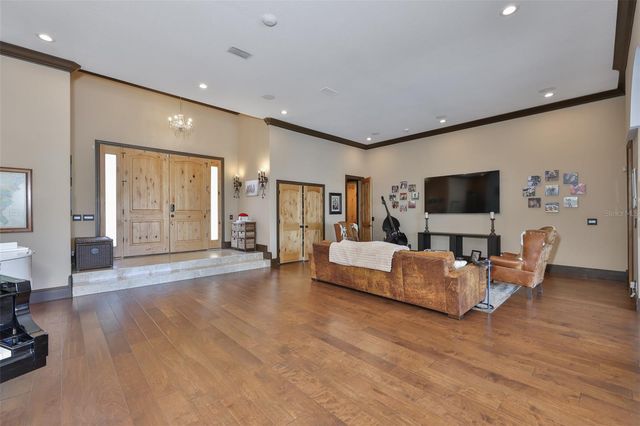 9805 COMPASS POINT WAY, Tampa, FL 33615