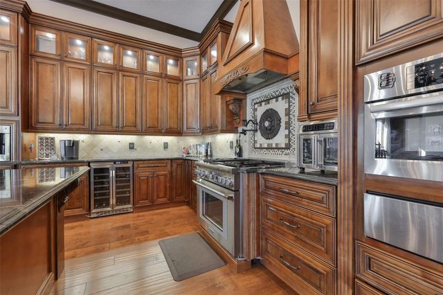 9805 COMPASS POINT WAY, Tampa, FL 33615