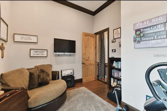 9805 COMPASS POINT WAY, Tampa, FL 33615