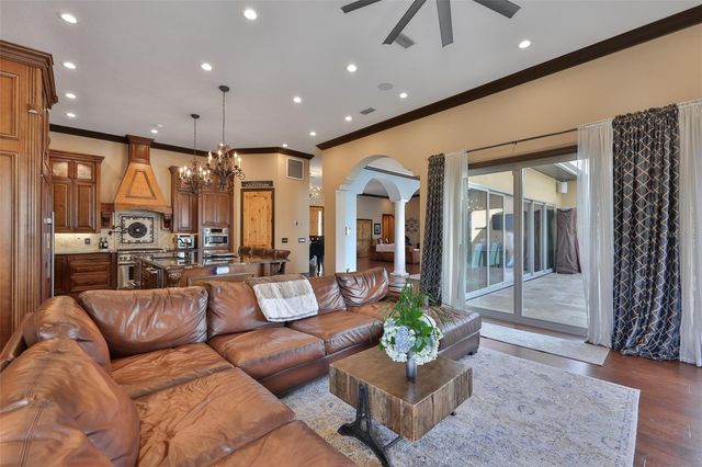 9805 COMPASS POINT WAY, Tampa, FL 33615