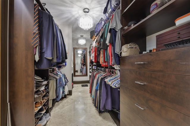 9805 COMPASS POINT WAY, Tampa, FL 33615