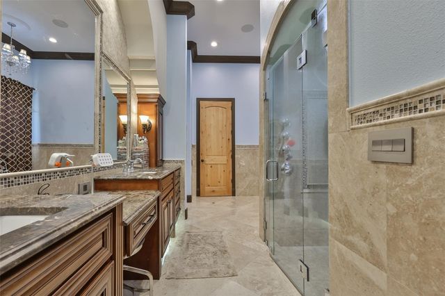 9805 COMPASS POINT WAY, Tampa, FL 33615