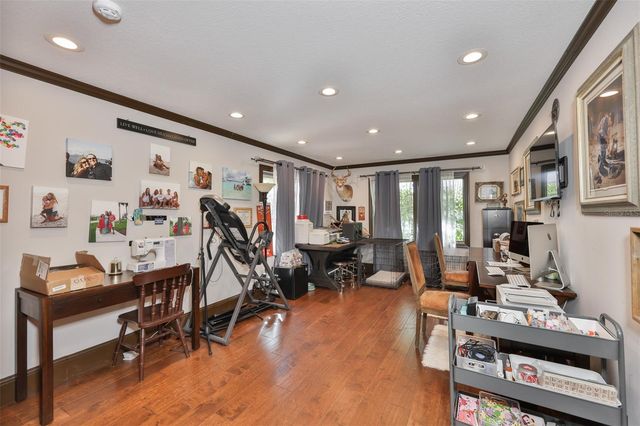 9805 COMPASS POINT WAY, Tampa, FL 33615