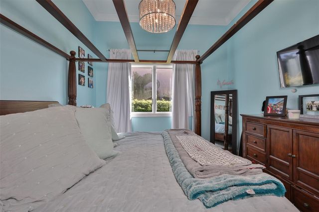 9805 COMPASS POINT WAY, Tampa, FL 33615